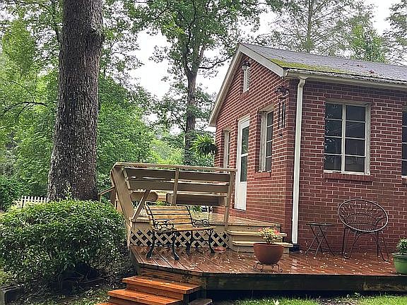 5th image of 19 Timothy Ln