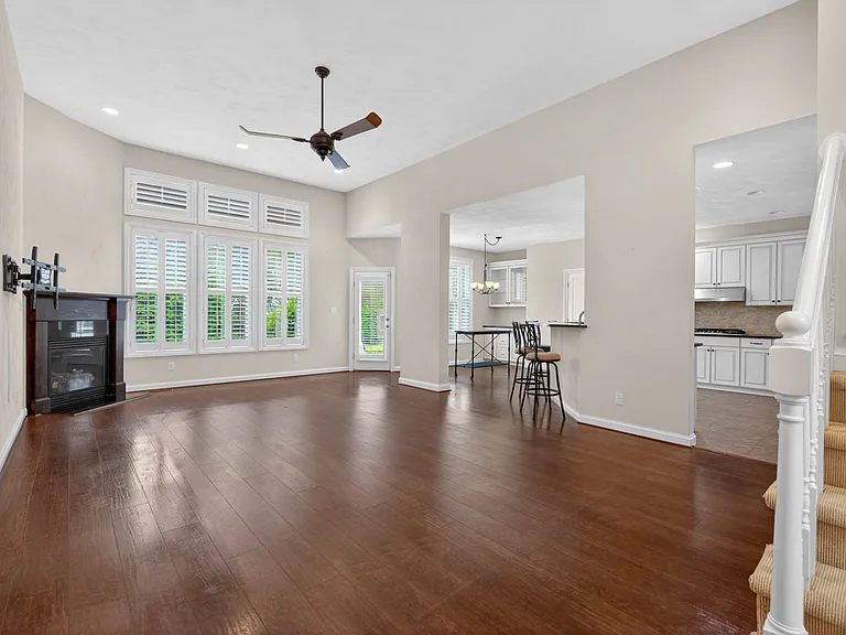 1023 Caton Dr — Photo 14