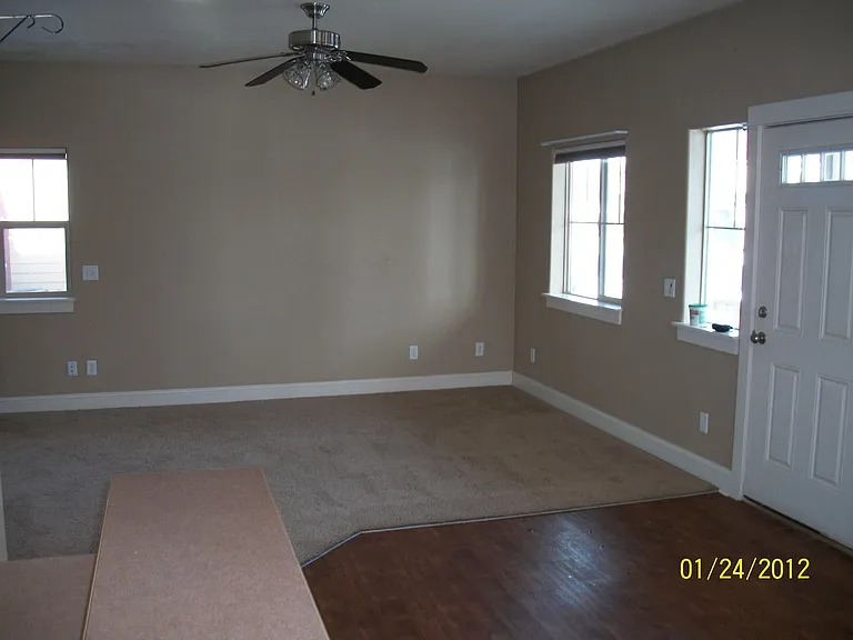 611 N 15th Ave — Photo 13