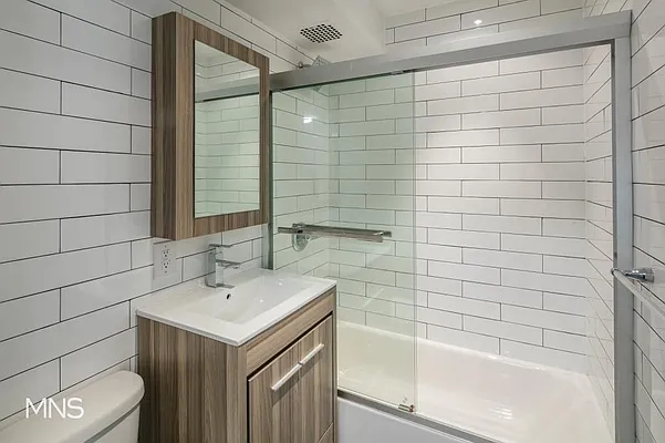 Rented by MNS Marketing | media 41