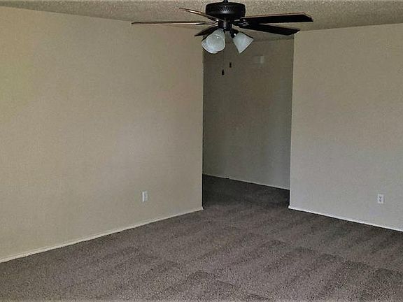 3rd image of 8912 Seven Oaks Ln