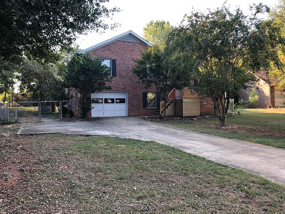143 Stonybrook Ct