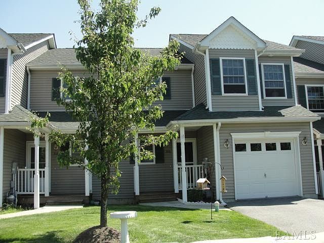 1st image of 306 Pinebrook Dr #306
