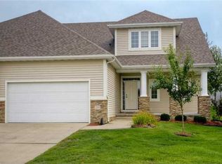 1945 Copper Wynd Ct, Pleasant Hill, IA 50327