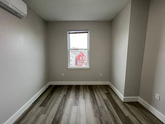 5th image of 122 Neptune Ave #39L