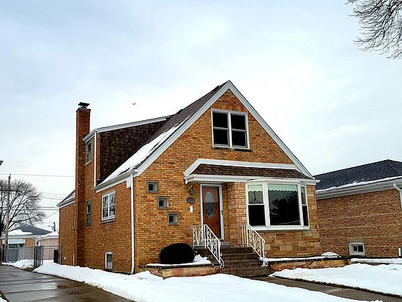 3rd image of 4925 N Neenah Ave