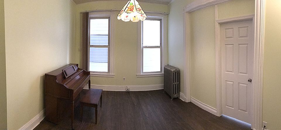 Dinning/Living Combo