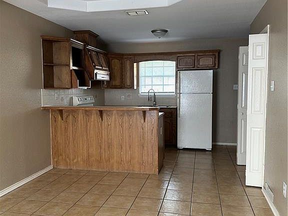 2nd image of 3617 W Zelma St APT 1