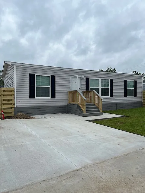 Building Photo - 106 E Pecan Rd #2