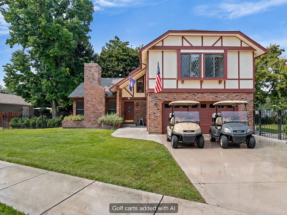 1183 N Pebble Beach Way