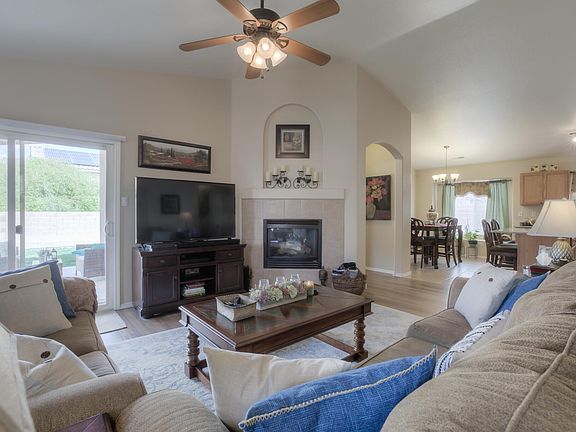 5th image of 7404 Sidewinder Dr NE
