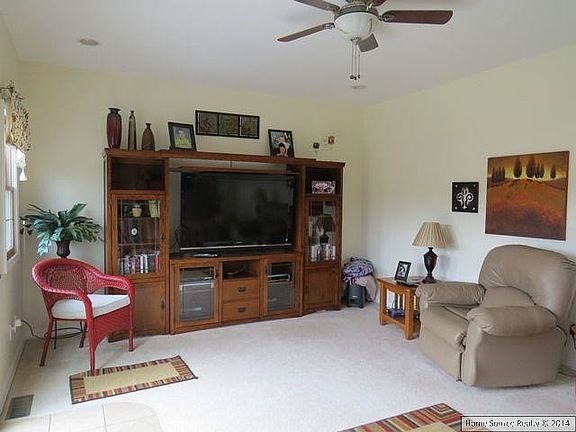 3rd image of 125 Indian Lookout Dr