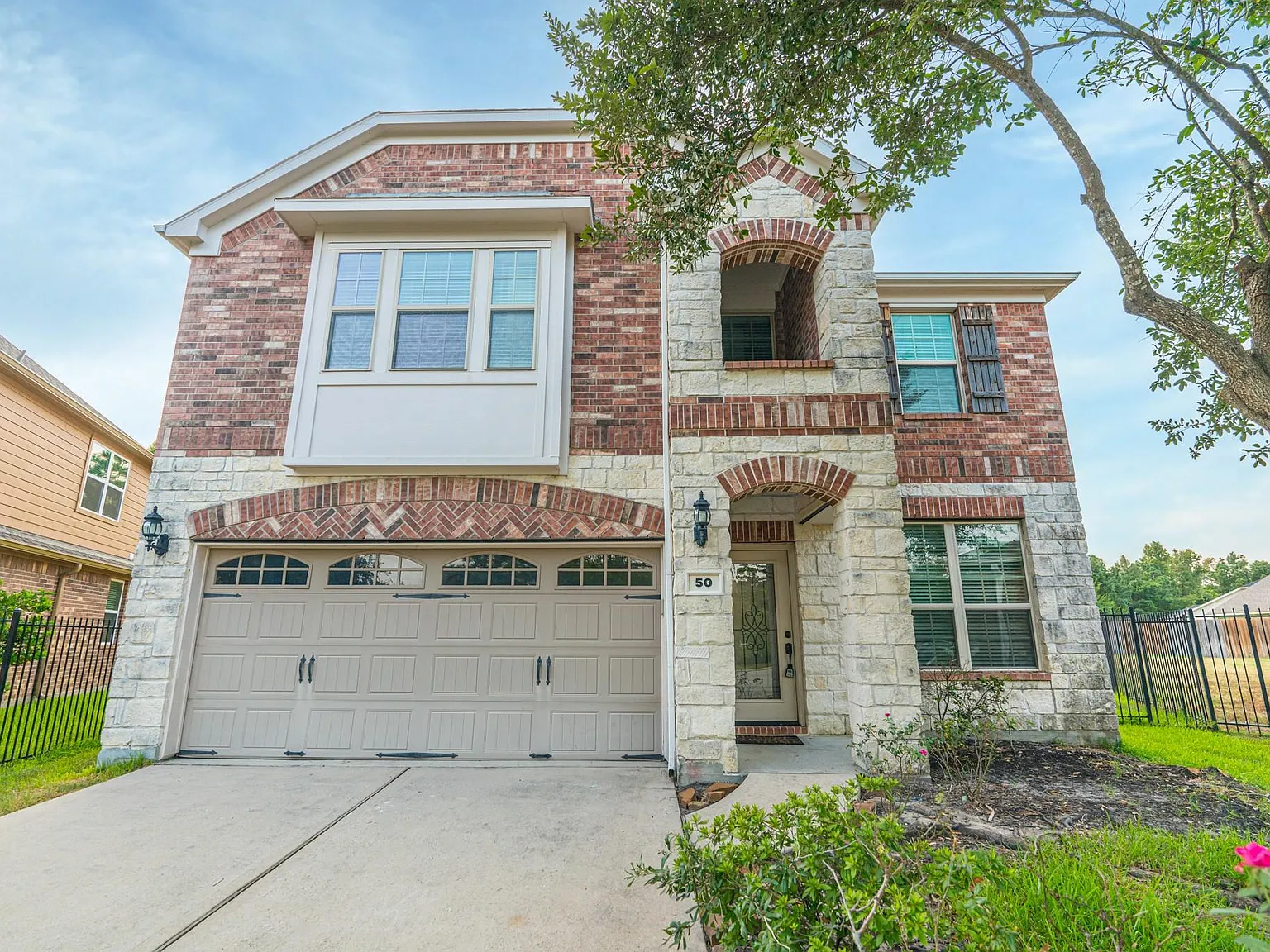 4 bed, 2.5 bath, 2745 sqft, $3,400 — Photo 4
