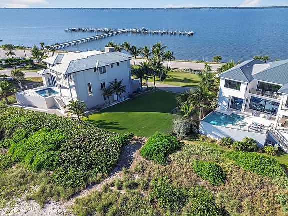 3rd image of 8100 S Ocean Drive