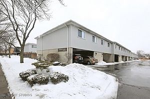 1st image of 2844 W Touhy Ave #E