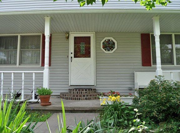 2nd image of 2410 Redbud Ct