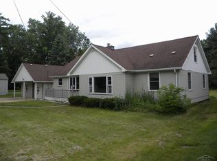 3123 Weigl Rd, Saginaw, MI 48609