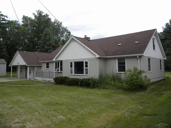 3123 Weigl Rd, Saginaw, MI 48609