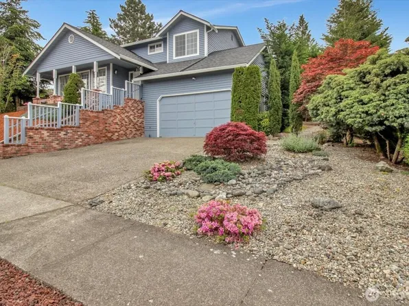 2711 NE 4th Court, Renton, WA 98056