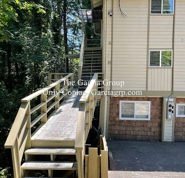 2626 SW Beaverton Hillsdale Hwy #B — Photo 11