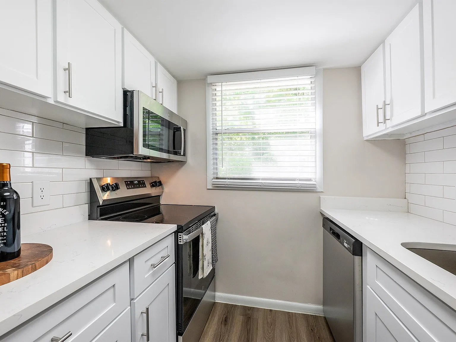 The Artisan Apartments — Photo 2