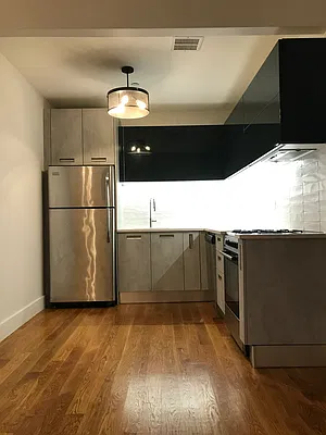 Rented by City Vista Inc | media 30