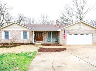 261 Dunklin Dr, Herculaneum, MO 63048