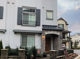 28521 SW Orleans Ave, Wilsonville, OR