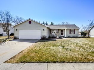 106 Sherbrooke Ct, Hastings, MI