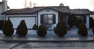 2nd image of 216 Woodlake Cir