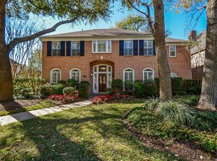 4722 Yorkshire St, Sugar Land, TX 77479