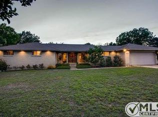 2541 Sweetbriar Dr, Dallas, TX 75228