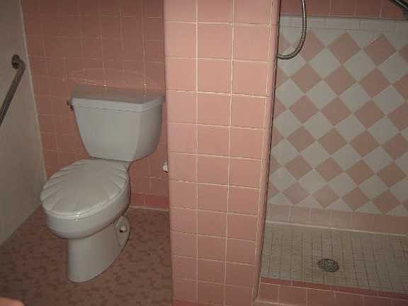 5th image of 5862 Eastwood Dr