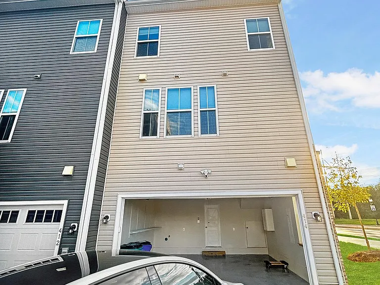 414 Matlock Ln — Photo 23