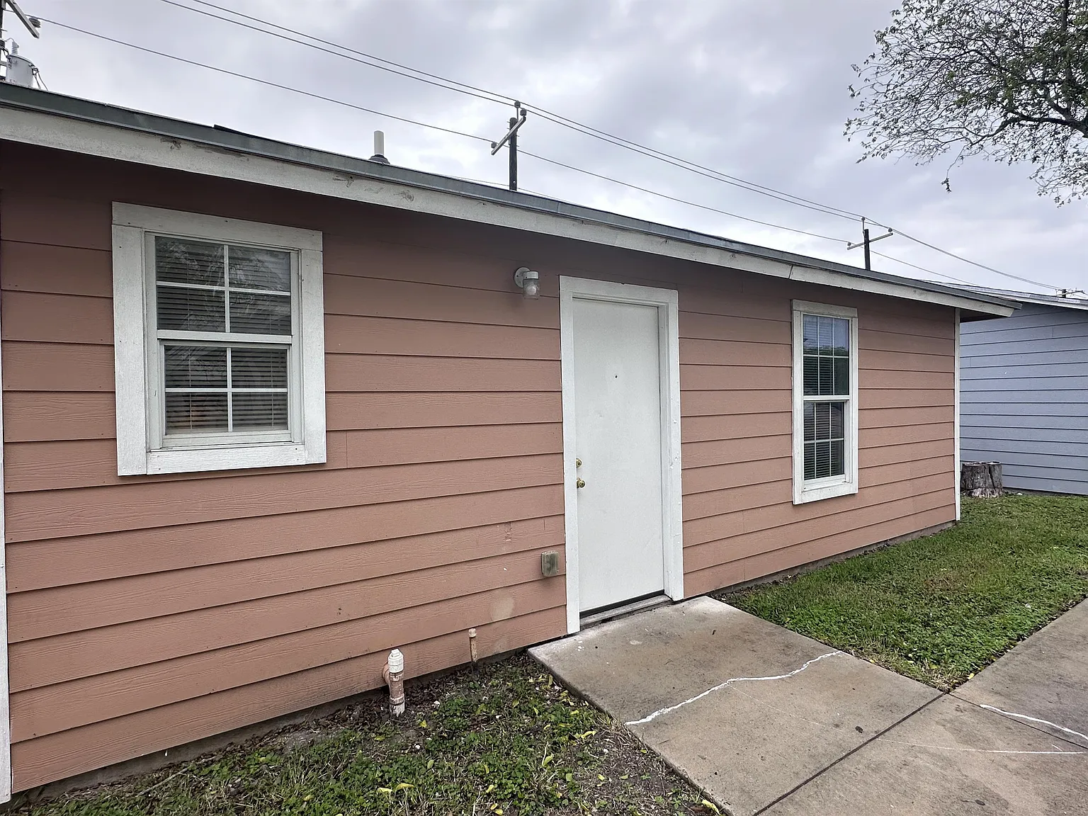 1603 Caldwell Street — Photo 1