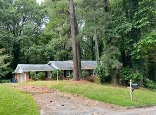 2759 Dresden Trl, East Pt, GA 30344