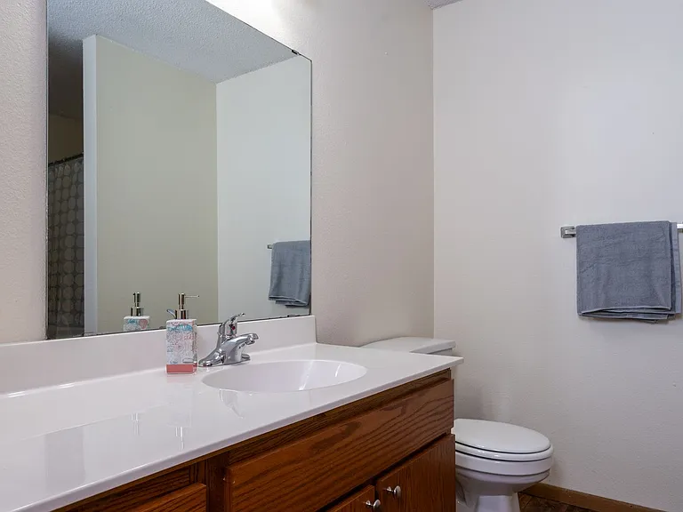 Raven Court Townhomes — Photo 25