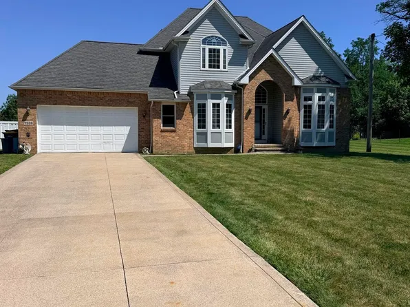7239 Lamson Rd, Bedford, OH 44146