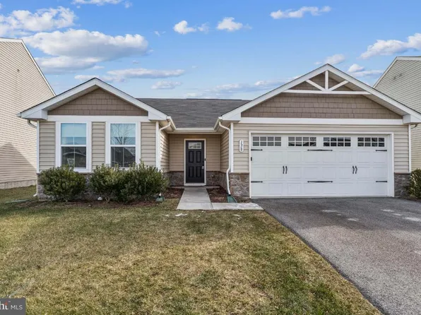 138 Crimson Ave, Taneytown, MD 21787