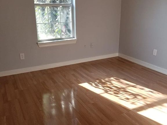 2nd image of 205 Hafer St