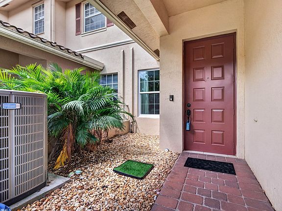 5th image of 3355 Lakeside Drive