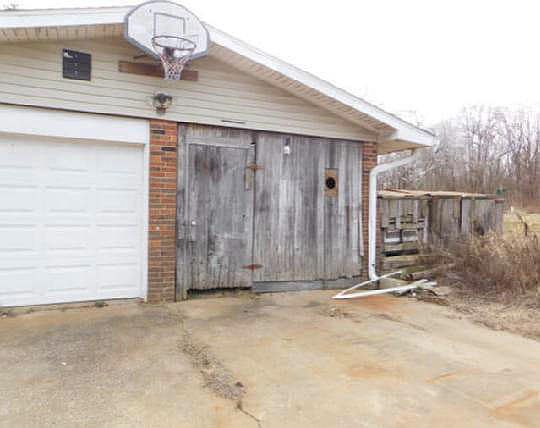 4th image of 5825 Flatt Woods Rd