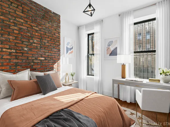 1721 Putnam Avenue image 7 of 11