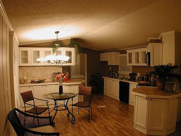 3rd image of 300 Stonewood Dr