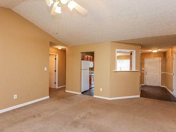 4th image of 4620 Fox Forrest Dr