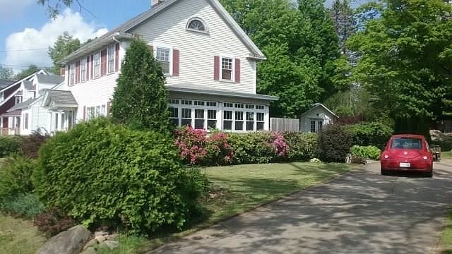1st image of 1009 Burns Ave