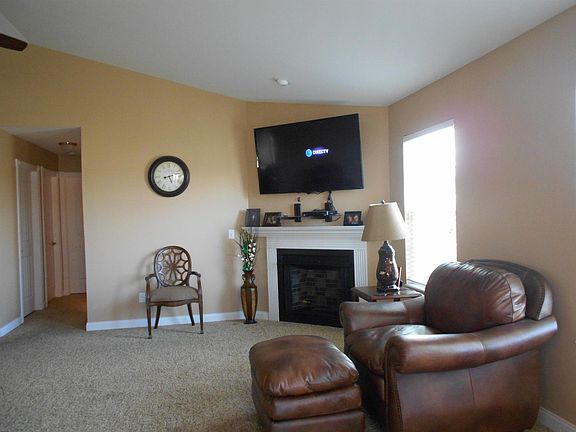 4th image of 725 S High St Unit 17