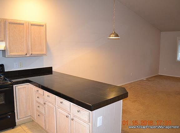 2nd image of 304 N Wycoff Ave Unit 2
