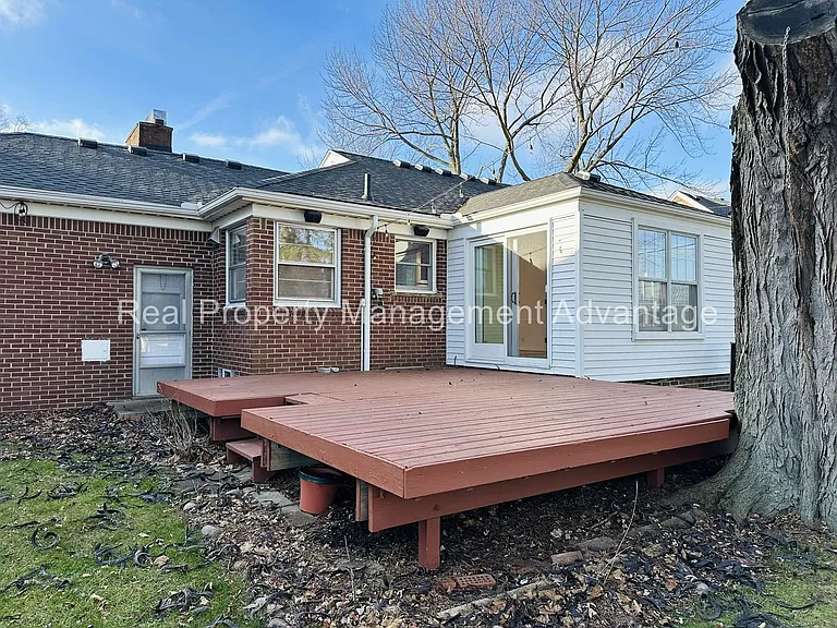 3912 Hillside Dr — Photo 22