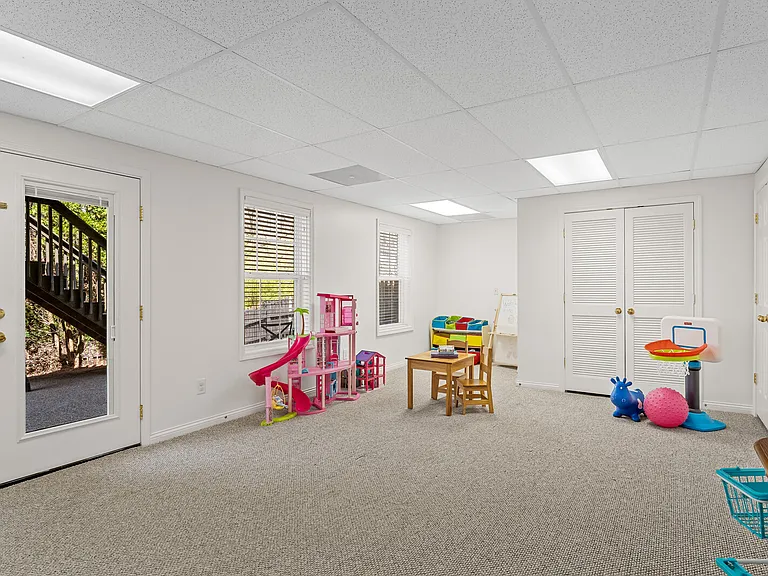 3030 Liverpool Dr — Photo 14